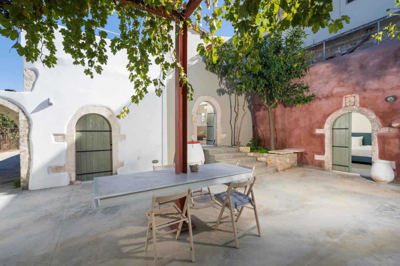 Tholos Cottage Sternai Luaran gambar
