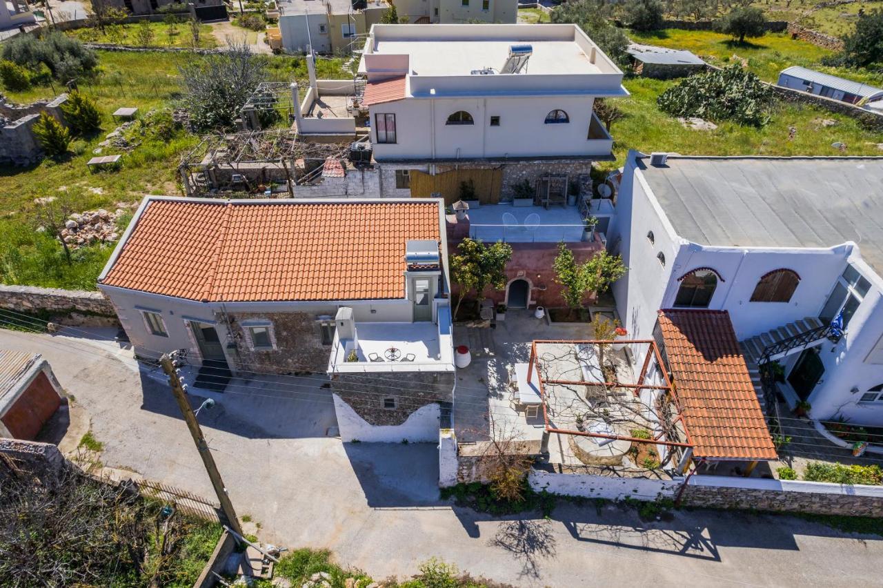 Tholos Cottage Sternai Luaran gambar