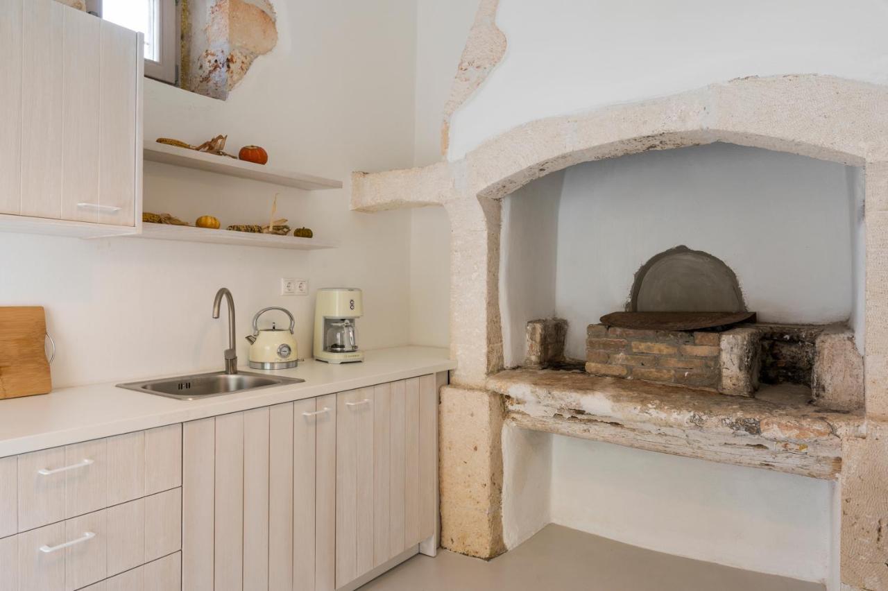 Tholos Cottage Sternai Luaran gambar