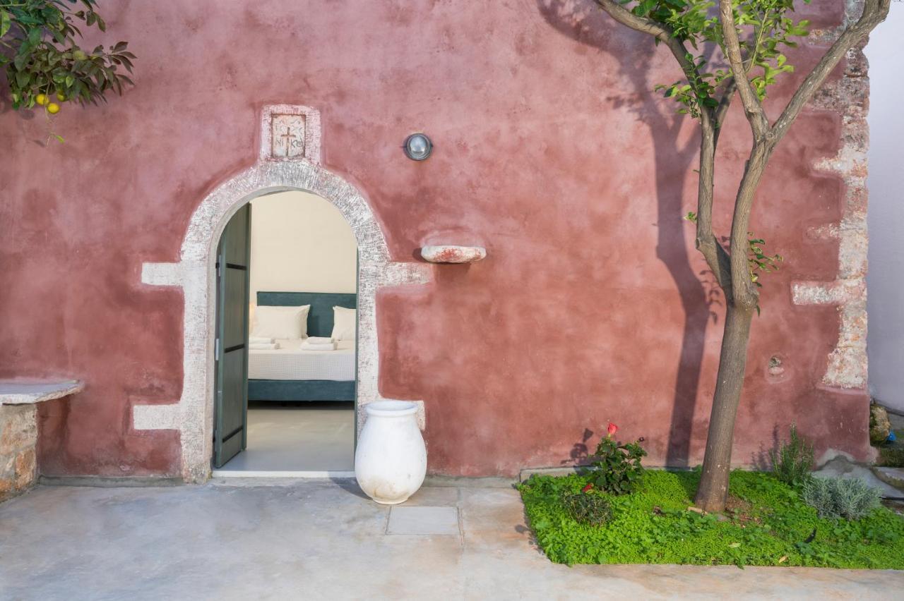 Tholos Cottage Sternai Luaran gambar