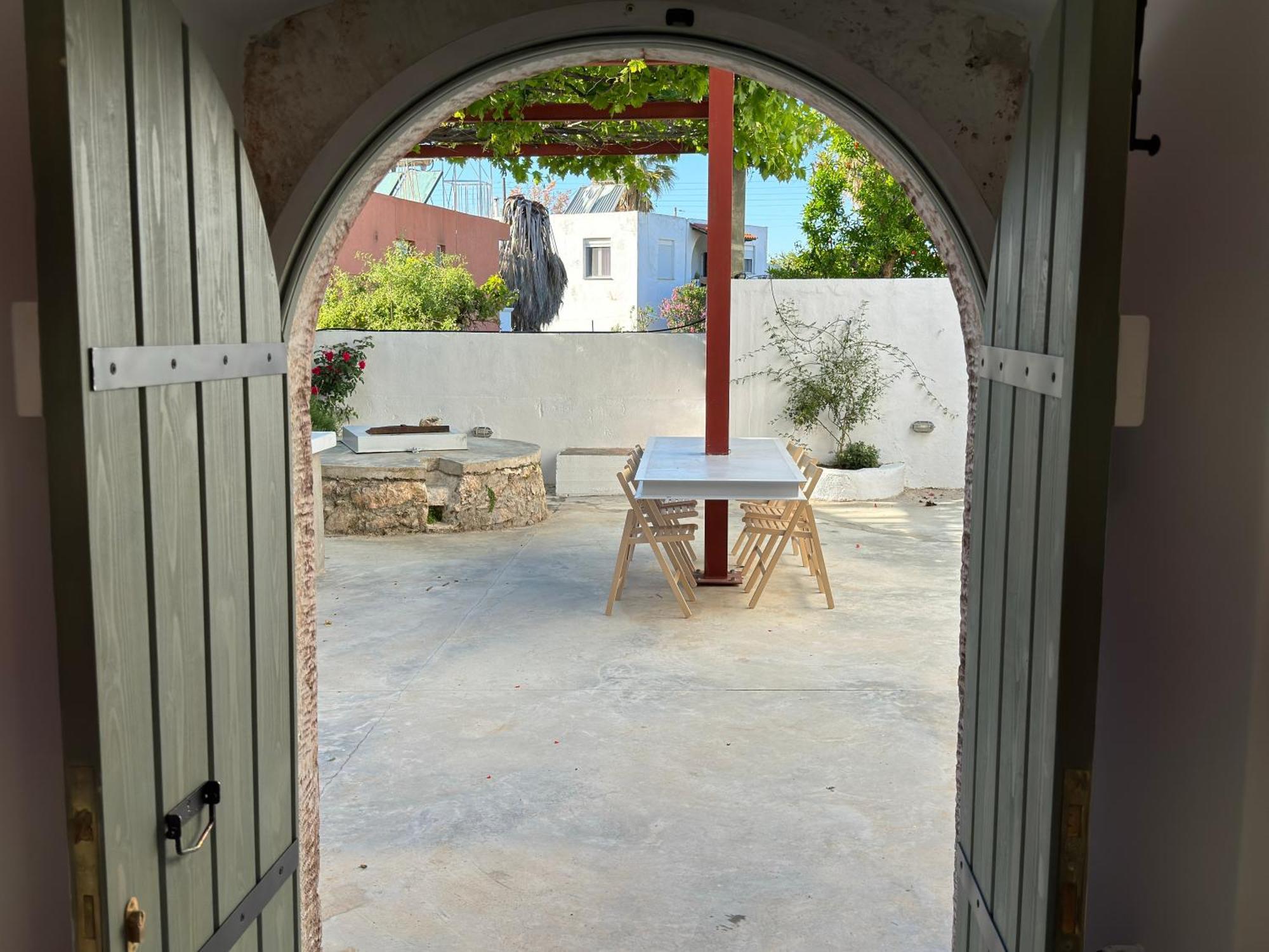 Tholos Cottage Sternai Luaran gambar
