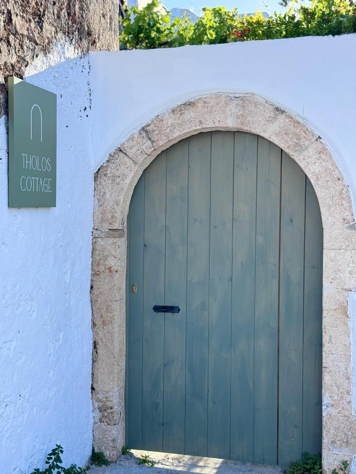Tholos Cottage Sternai Luaran gambar